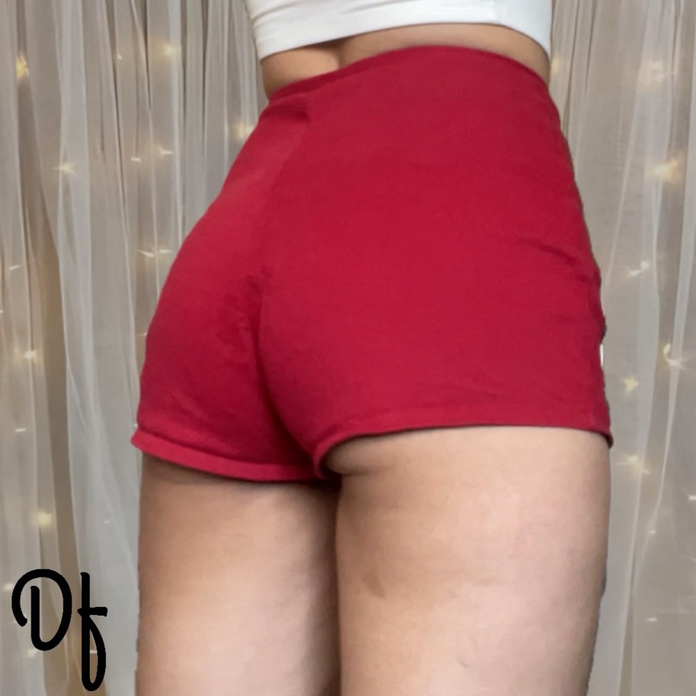 Vintage Chinky Red Denim Women's Shorts Size 26 Waist